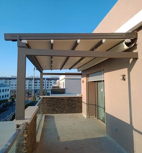 Pergola bioclimatique terasse STORE CHAMAL TANGER